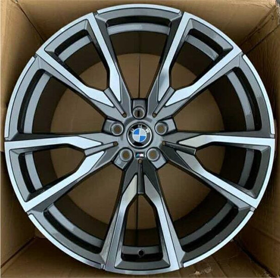 Диск Replica Dws Bm-340113 22x10 5x112 ET35 DIA66.60 MGFP